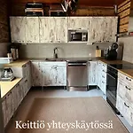 Vanha Ristola Huone- Ja Aittamajoitus Gospodarstwo wiejskie *