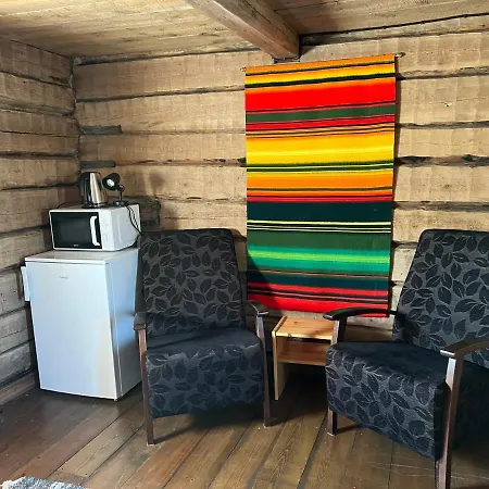 Country house Vanha Ristola Huone- Ja Aittamajoitus