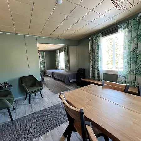 Country house Vanha Ristola Huone- Ja Aittamajoitus